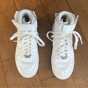 Nike Air Force 1 High LE (Big Kid), Boys, Size 6